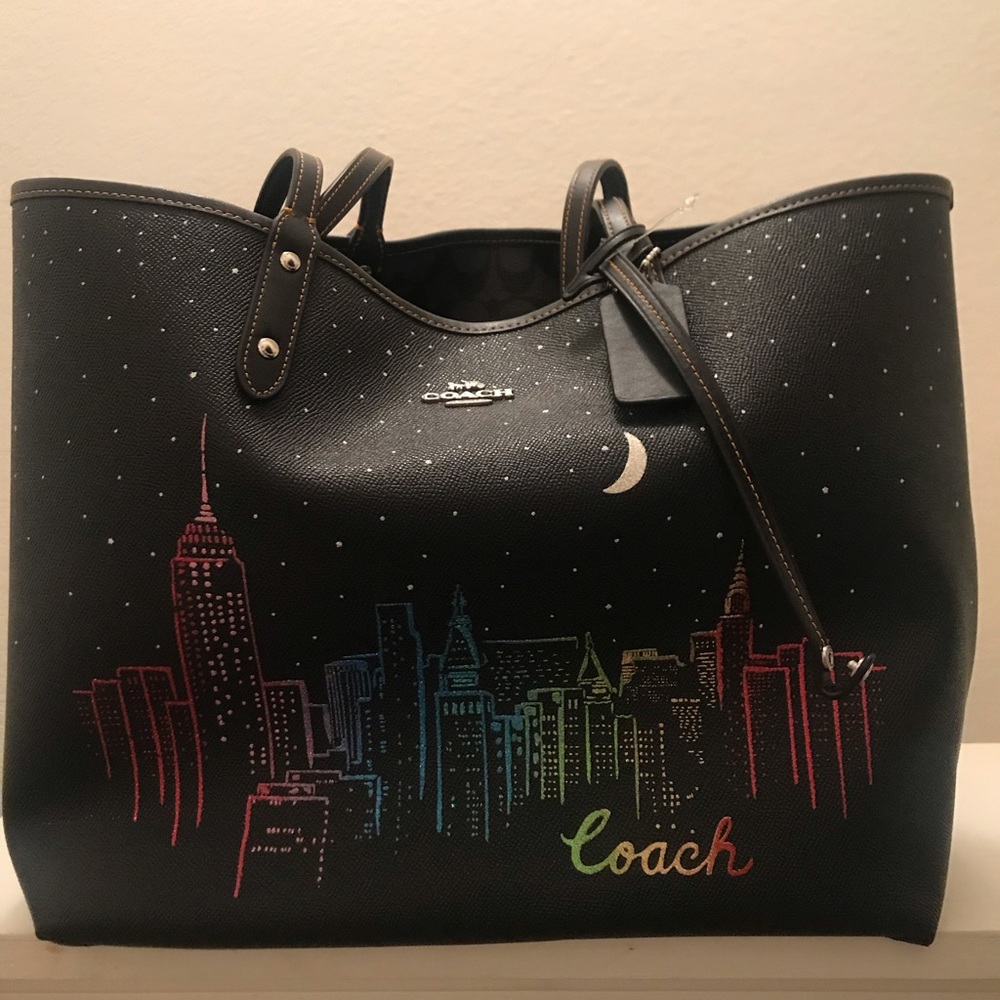 *COACH* New York City Skyline Tote